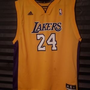Kobe Bryant jersey
